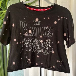 Hard rock café T-shirt with the Beatles motiff. Size small